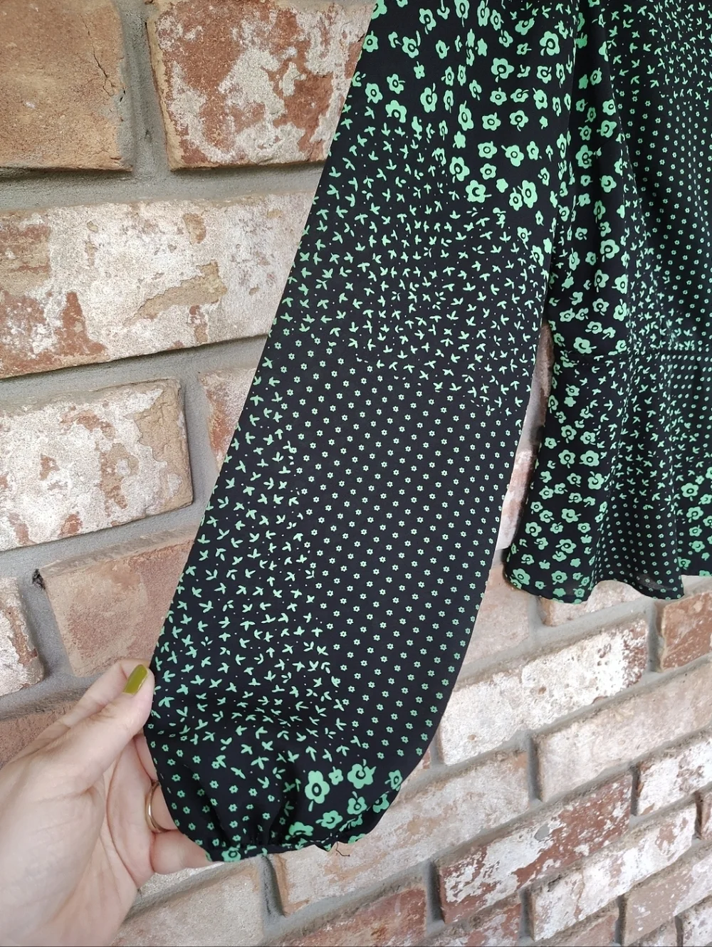Astr The Label Green & Black Patchwork Print Chiffon Wrap Top Sz M Casual Career